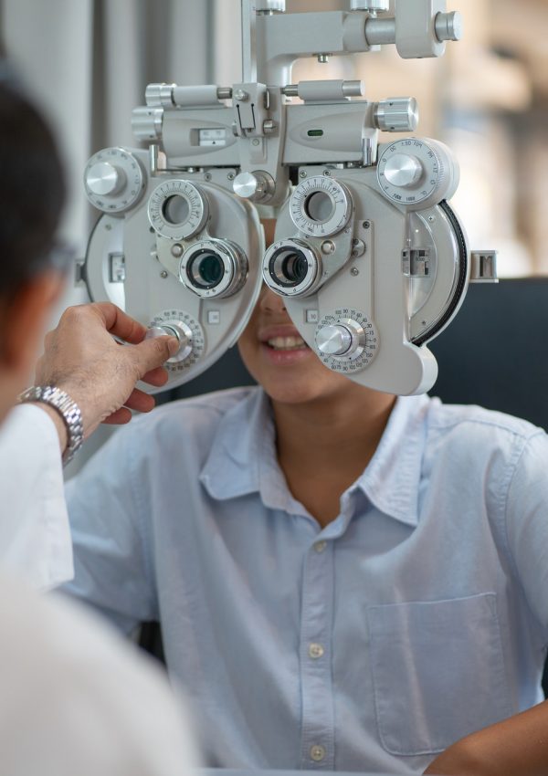 close-up-machine-that-use-to-measure-eyesight-and-for-eye-care-of-children.jpg